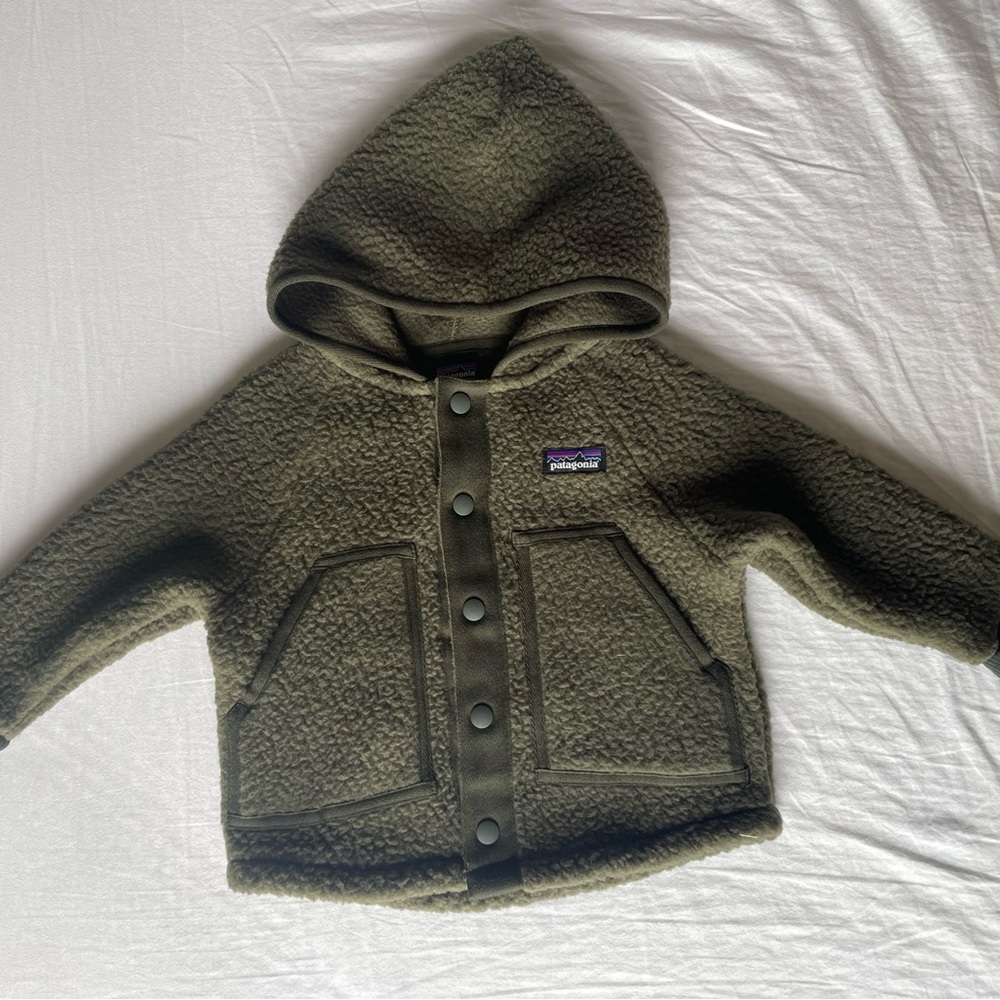 NWOT Patagonia Retro Pile Fleece Jacket (size 12-18m)